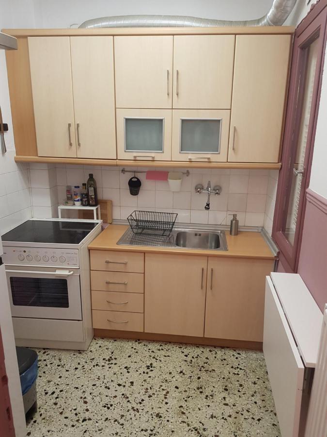Quiet City Centre Apartment With Large Balcony Salonicco Esterno foto