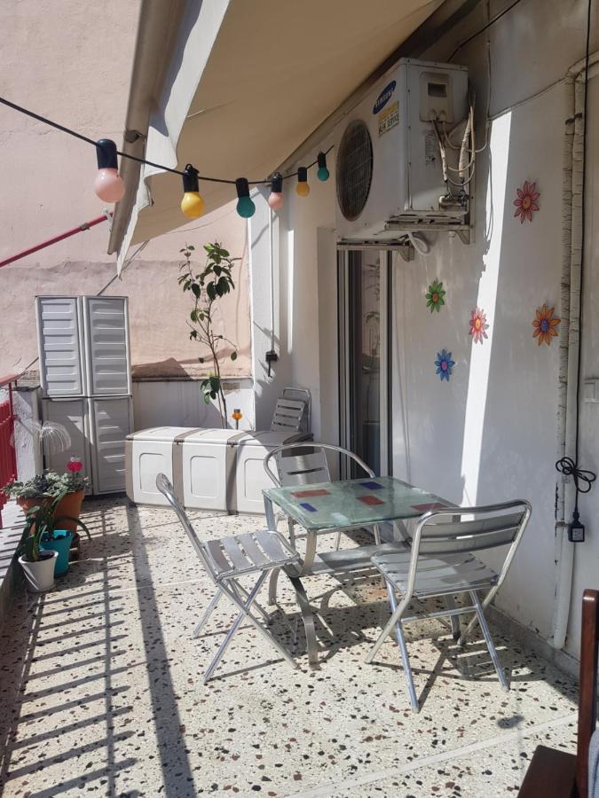 Quiet City Centre Apartment With Large Balcony Salonicco Esterno foto
