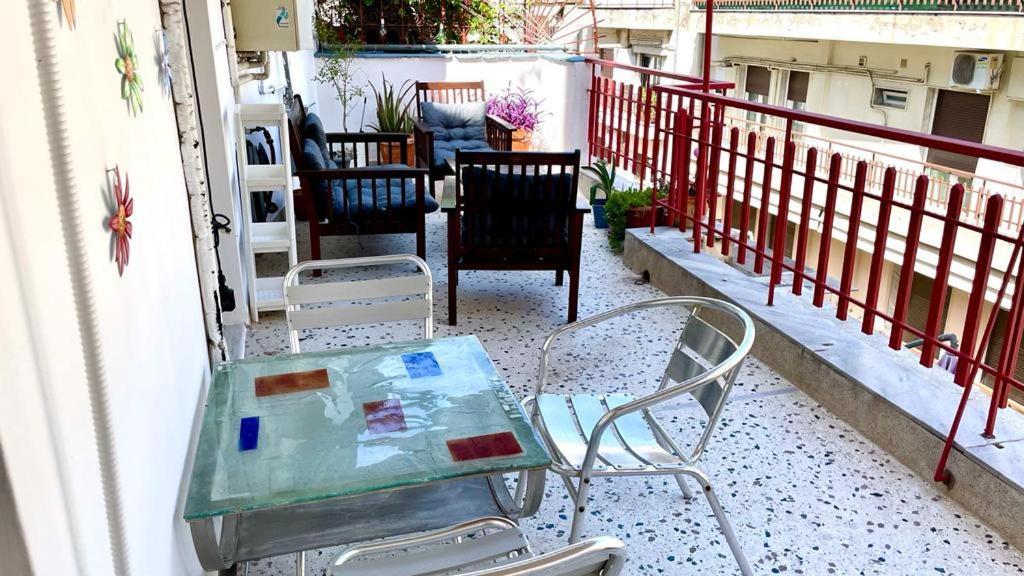 Quiet City Centre Apartment With Large Balcony Salonicco Esterno foto